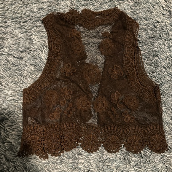 Cropped Vintage Lace top - Picture 2 of 4